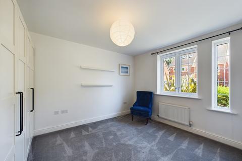 2 bedroom apartment for sale, Kennedy Avenue, High Wycombe, Buckinghamshire