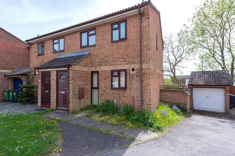 3 bedroom end of terrace house for sale, Galloway Close, Basingstoke, Hampshire, RG22