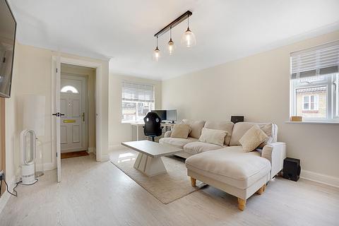 9 Carpenters Close, Rochester, ME1 2QH