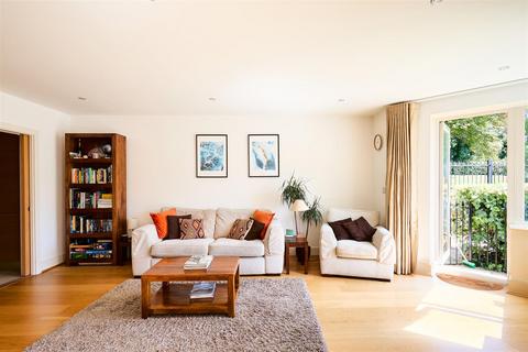 2 bedroom apartment for sale, Earls House, Richmond, TW9