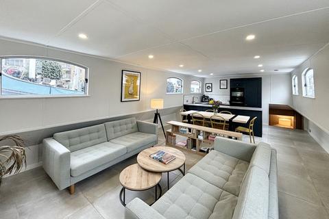 3 bedroom houseboat for sale, Najade, Oyster Pier, Lombard Road, Battersea, London, SW11 3RP