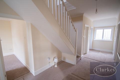 4 bedroom chalet for sale, Kingswell Road, Ensbury Park, Bournemouth