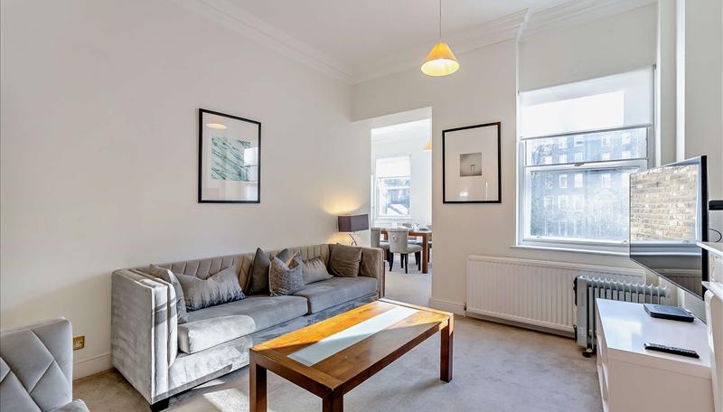 London W8 2 bed apartment - £4,117 pcm (£950 pw)