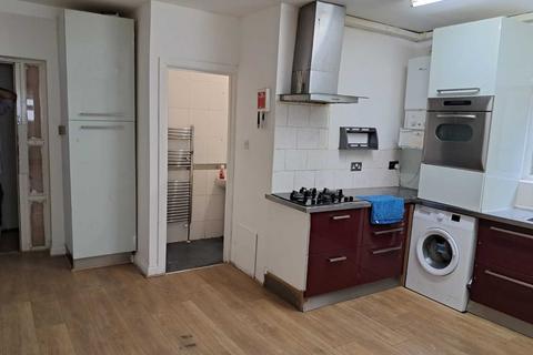 2 bedroom flat to rent, Croydon CR0