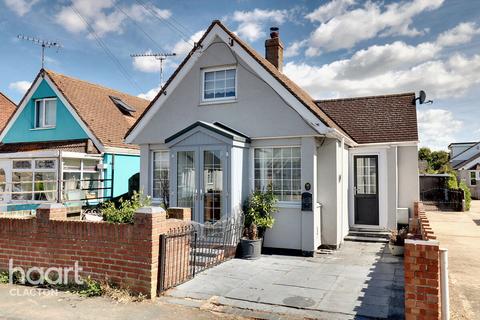 3 bedroom detached bungalow for sale, Golf Green Road, Clacton-On-Sea