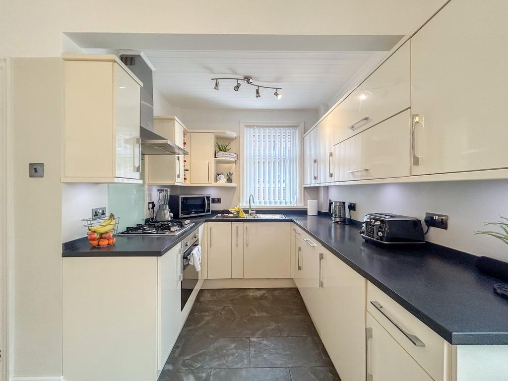 St. Julians Road, Newport, NP19 3 bed semidetached house for sale £