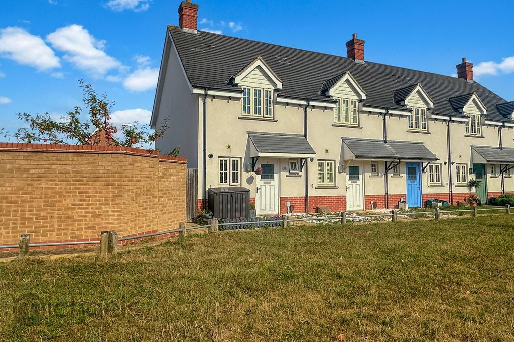 Battalion Walk, Colchester... 2 bed end of terrace house - £270,000