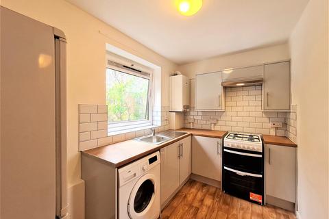 2 bedroom flat to rent, Sheepcote Lane, Battersea SW11