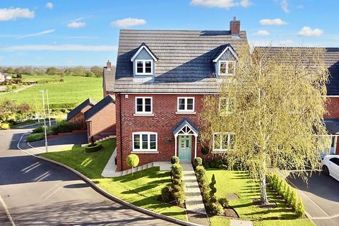 5 bedroom detached house for sale, Moat Lane, Woore, CW3