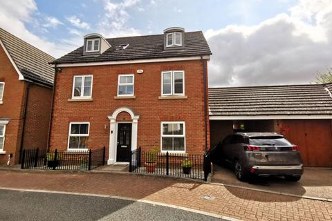 5 bedroom detached house for sale, Crofters Walk, CM77