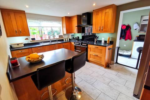 5 bedroom detached house for sale, Crofters Walk, CM77