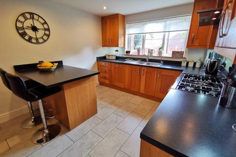 5 bedroom detached house for sale, Crofters Walk, CM77