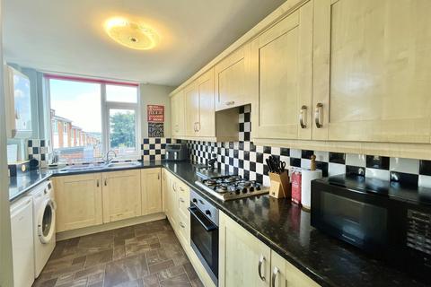 2 bedroom end of terrace house for sale, Dene Side, Blaydon, NE21