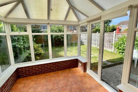 3 bedroom semi-detached house for sale, Chesford Grove, Stratford-upon-Avon