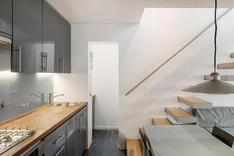 2 bedroom maisonette to rent, Edgarley Terrace, Fulham, London, SW6