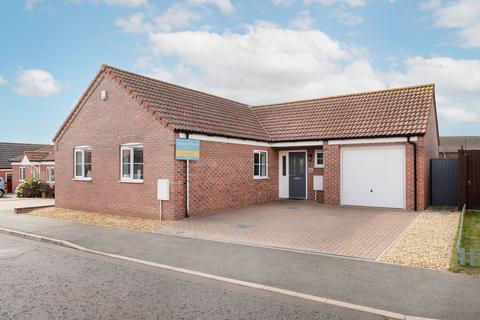 3 bedroom detached bungalow for sale, Hunton Road, Oulton