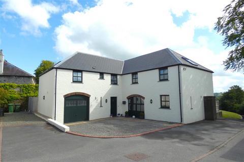 4 bedroom detached house for sale, Robeston Court, Narberth