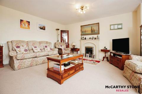 2 bedroom apartment for sale, Salmon Court, Stratford Road, Wellesbourne, CV35 9SF