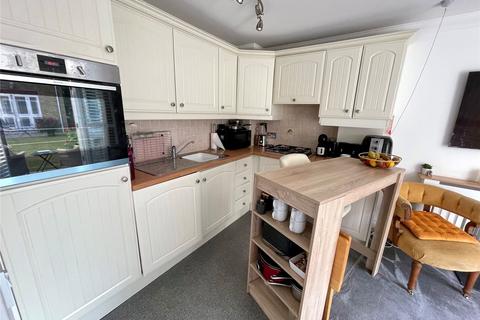 2 bedroom retirement property for sale, Crown Hill, Rayleigh, Essex, SS6