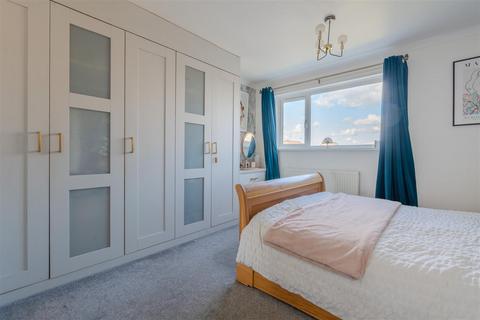 7 Beaumont Close, Longwell Green, Bristol, BS30 9XN