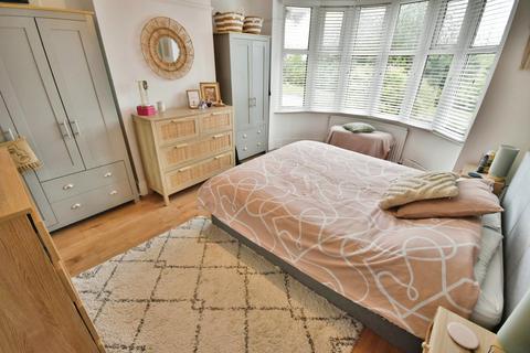 214 Chester Road, Wrexham, LL12 8DT