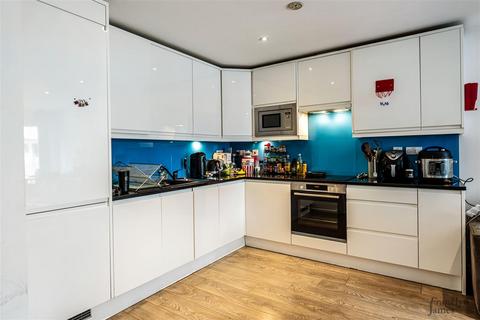 1 bedroom apartment for sale, Ionian Building, Narrow Street, Limehouse, E14