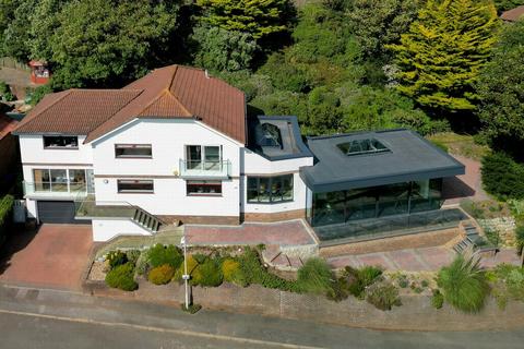 4 bedroom detached house for sale, The Corniche, Sandgate, CT20