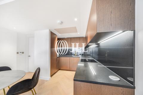 2 bedroom flat to rent, Landmark Pinnacle, London E14