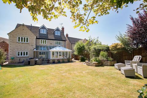 6 bedroom detached house for sale, The Paddocks, Kettering NN14