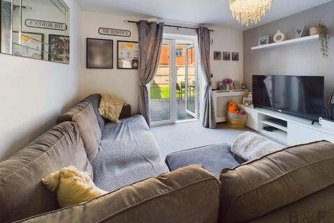 2 bedroom end of terrace house for sale, Lobelia Road, Bristol BS16