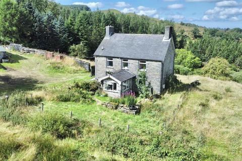 4 bedroom property with land for sale, Pontrhydfendigaid, Ystrad Meurig