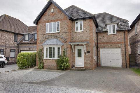 4 bedroom detached house for sale, Old Pond Place, North Ferriby