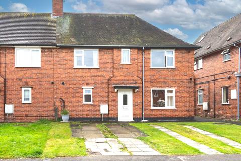 3 bedroom semi-detached house for sale, Hunloke Avenue, Chesterfield S40