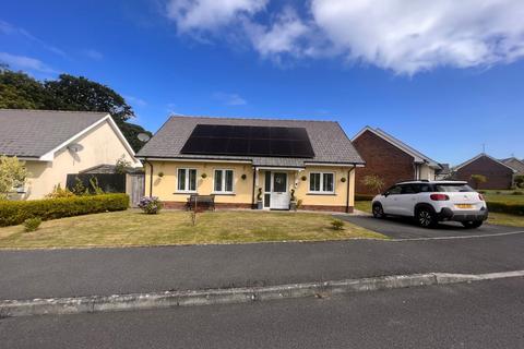 4 bedroom bungalow for sale, Dolphin Court, New Quay , SA45