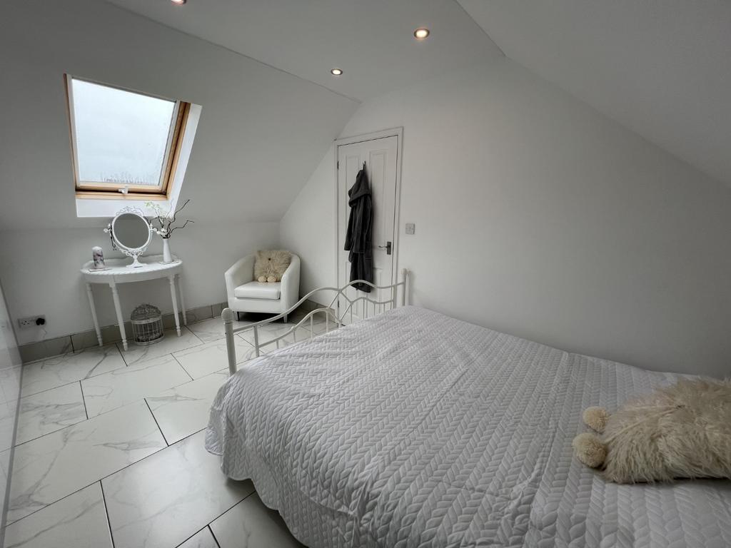 Double Bedroom 3