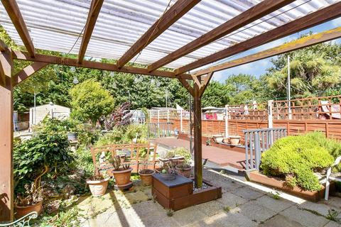 3 bedroom end of terrace house for sale, Hilltop Road, Rochester, Kent