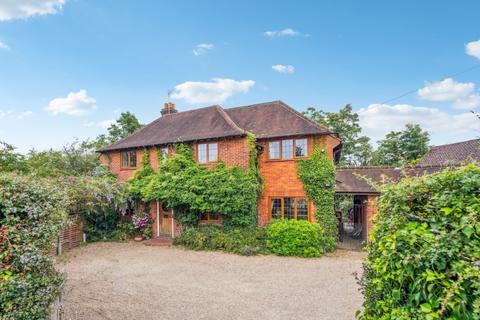 4 bedroom detached house for sale, Nicol Road, Chalfont St Peter, Buckinghamshire, SL9