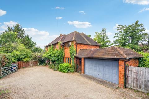 4 bedroom detached house for sale, Nicol Road, Chalfont St Peter, Buckinghamshire, SL9