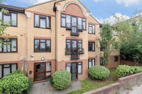 1 bedroom flat for sale, London Road, Greenhithe, Kent