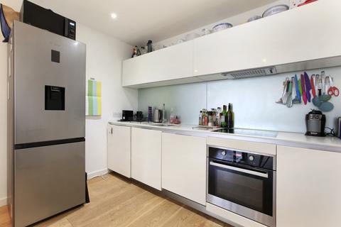 1 bedroom flat for sale, Hardwicks Square, Wandsworth, London