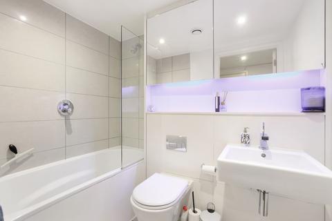 1 bedroom flat for sale, Hardwicks Square, Wandsworth, London