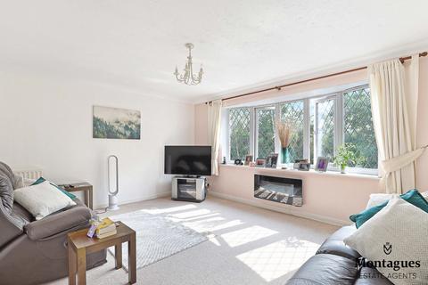 1 Slade End, Theydon Bois, Epping, CM16 7EP