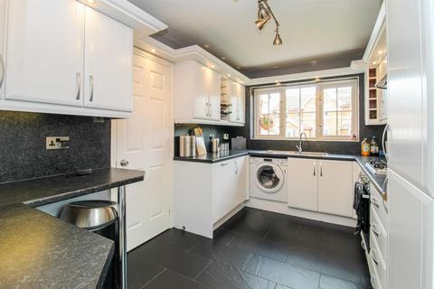 4 bedroom detached house for sale, Hatfield View, Wakefield WF1