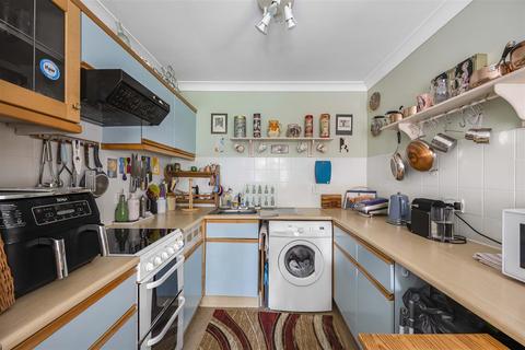 undefined, Talbot Court, Reading, RG1