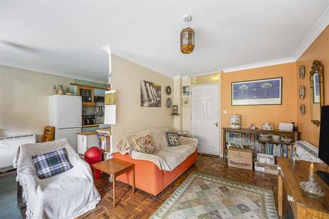undefined, Talbot Court, Reading, RG1