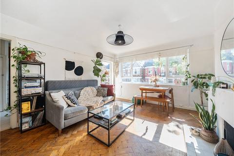 2 bedroom apartment for sale, Rosebery Gardens, London