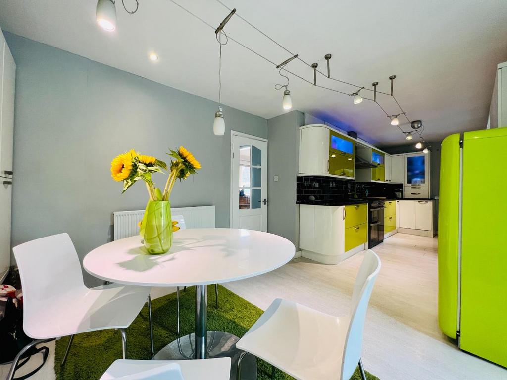 Church View Dinner .jpeg