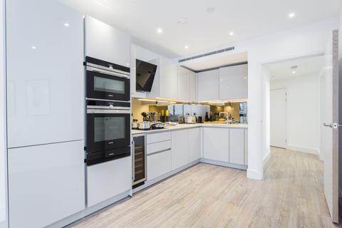 2 bedroom apartment for sale, Wiverton Tower, Aldgate Place, Aldgate E1