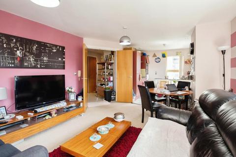 2 bedroom flat for sale, Fernie Street, Manchester