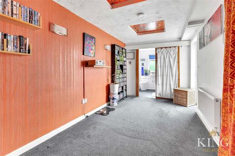 20 Bishopstone Close, Matchborough, Redditch, B98 0AT